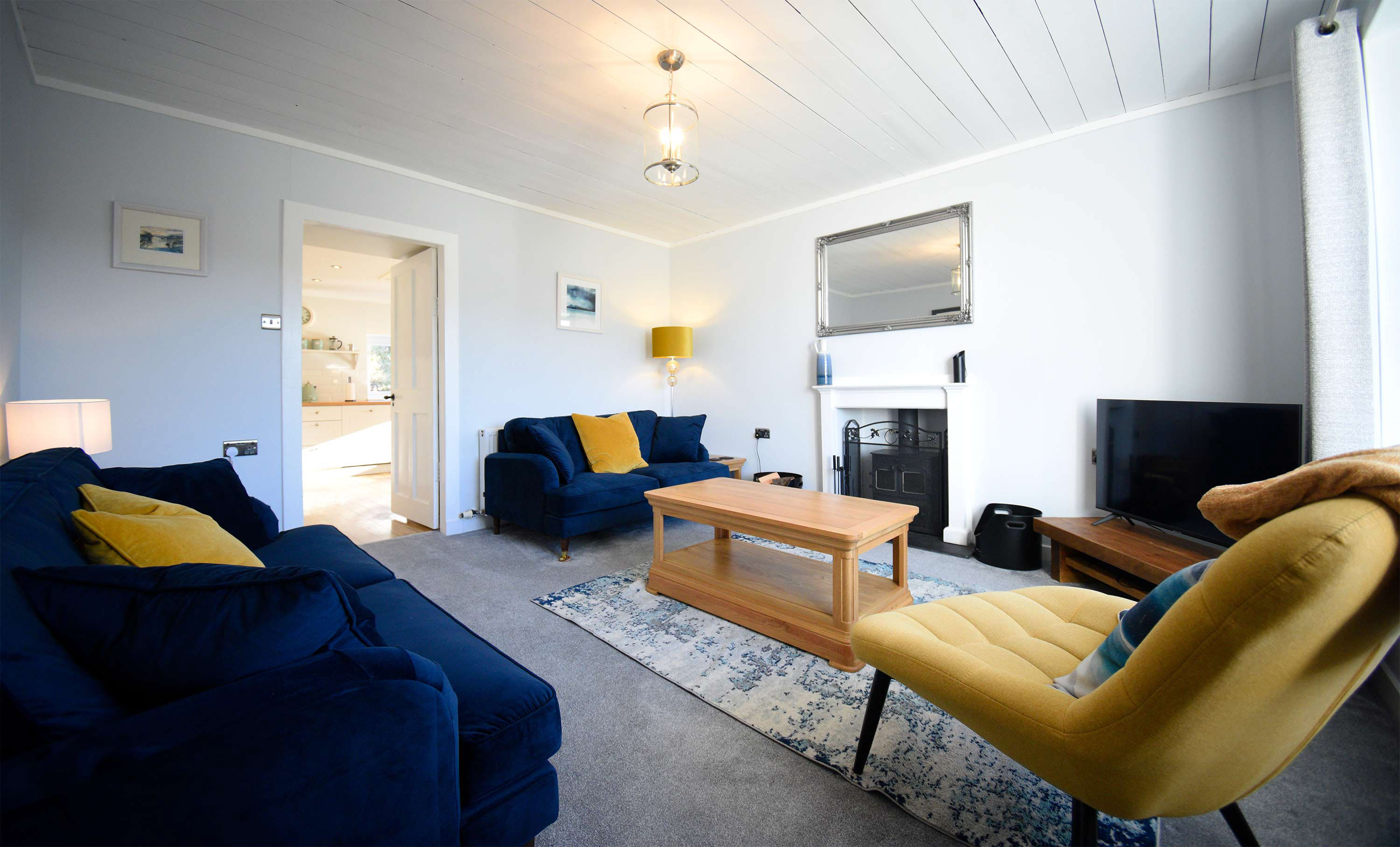 Stratheyre Cottage features a spacios living room with sea views of our location near Portree