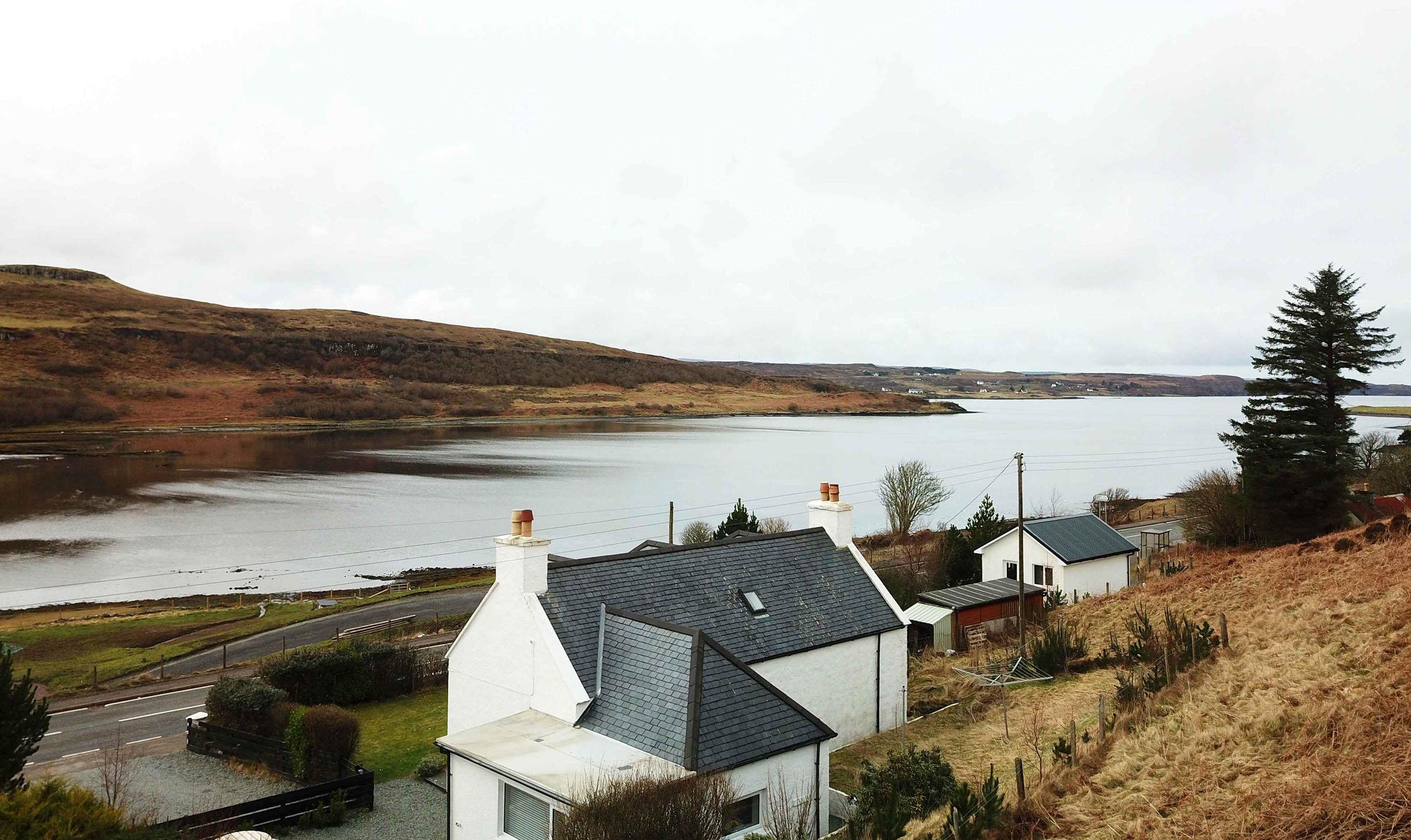 Stratheyre Cottage self catering accommodation cottage near Portree contains an excellent modern kitchen