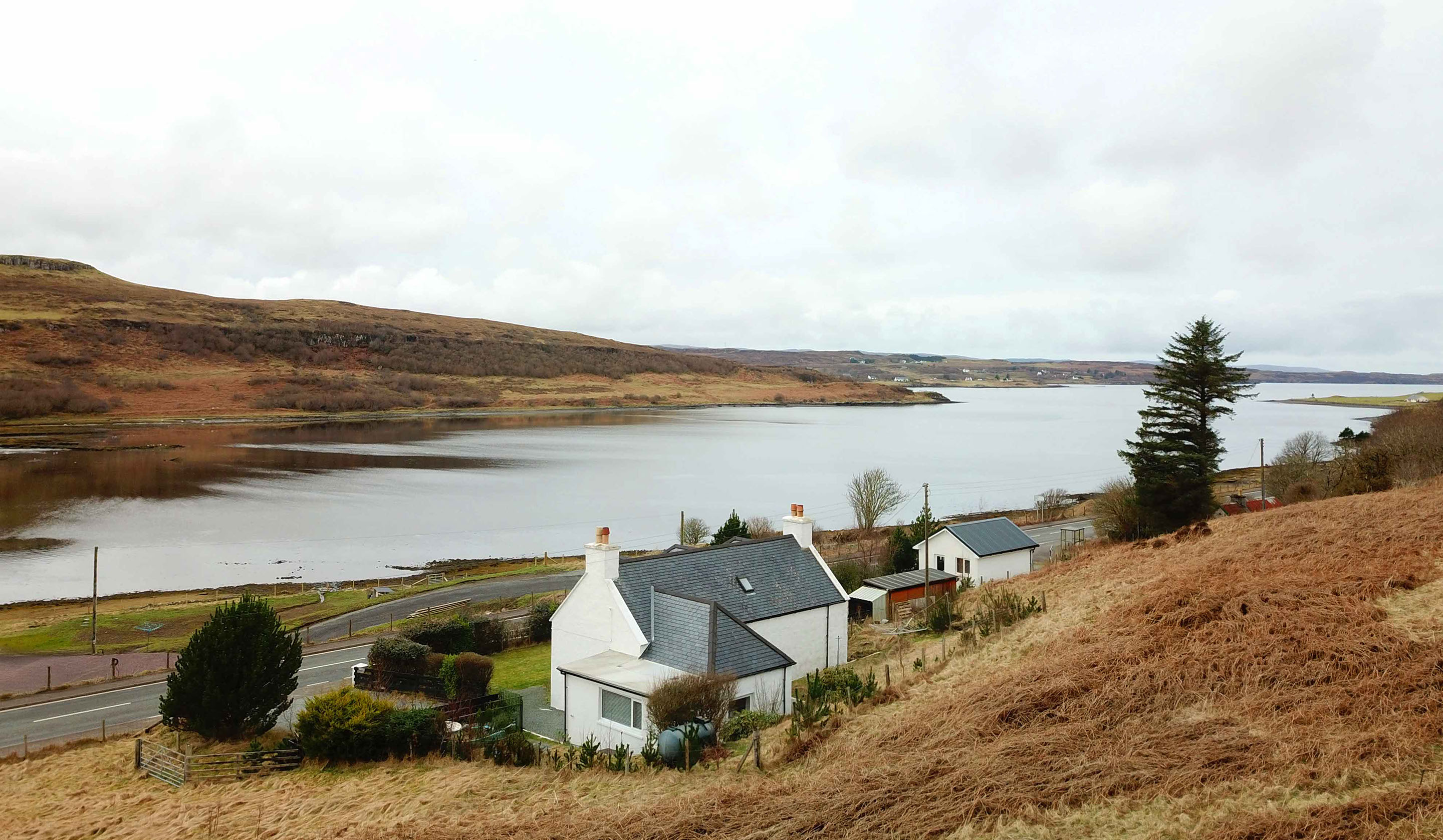Our self catering accommodation cottage near Portree contains comfortable king size beds with all bedding and linen provided