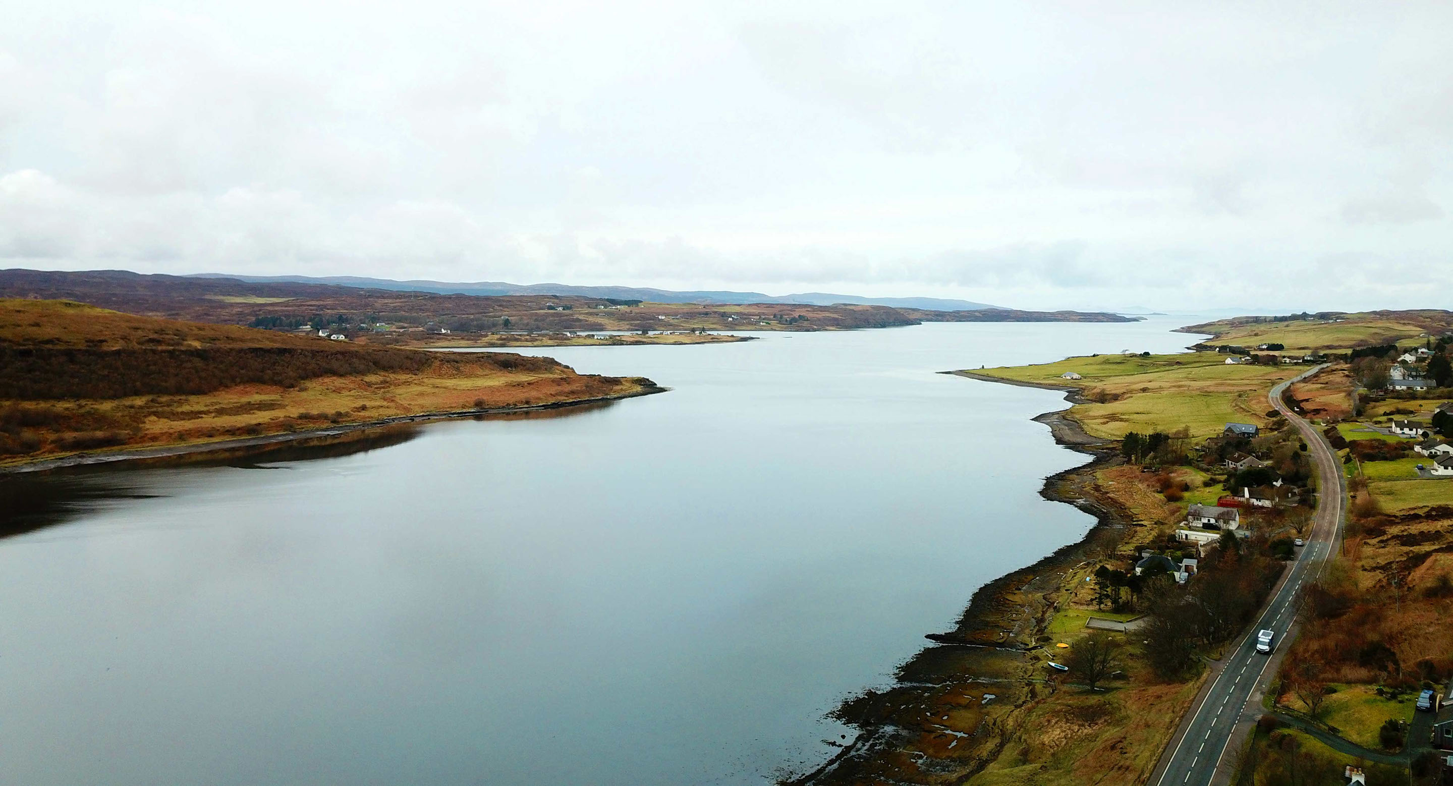 Stratheyre Cottage is located in Kensaleyre on the Isle of Skye offering sea and coastal views of the island